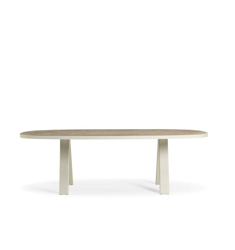 Ethimo Esedra Oval dining table