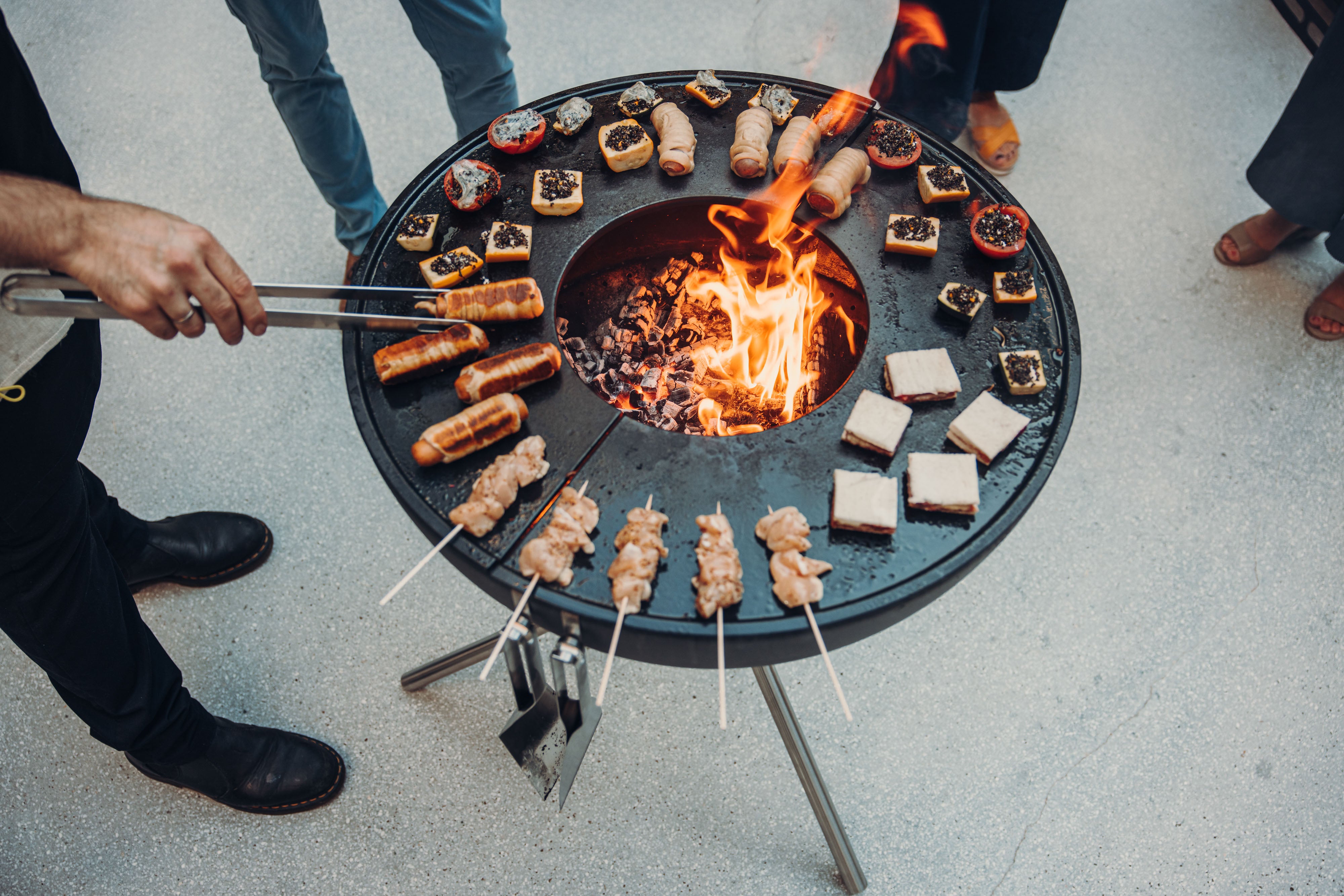 Höfats BOWL 70 Plancha-Grillset hoch