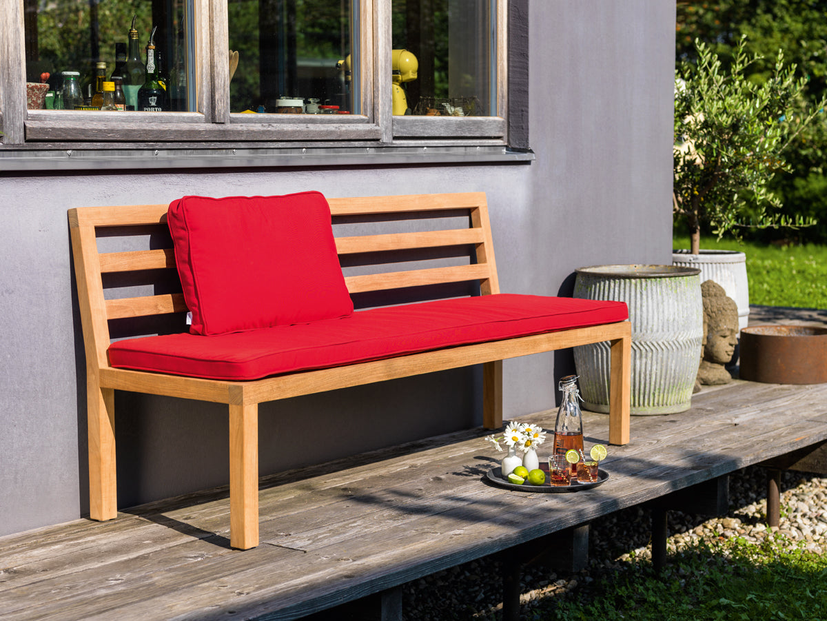 Weishäupl New Hampton Bank