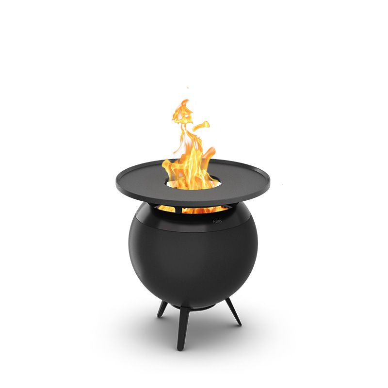 Höfats Moon 45 all Black Plancha Grillset mit niedrigem Fuß 